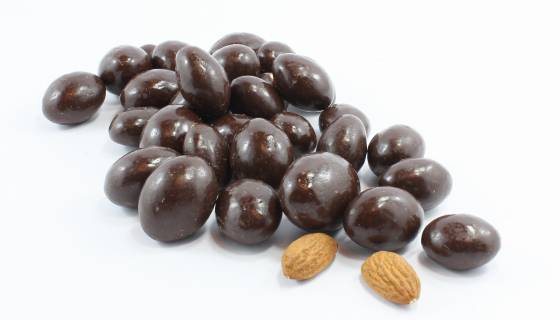 Almonds Dark Chocolate image