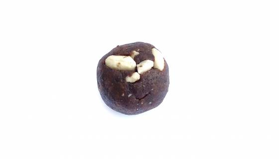 Crunchy Brownie Protein Ball image